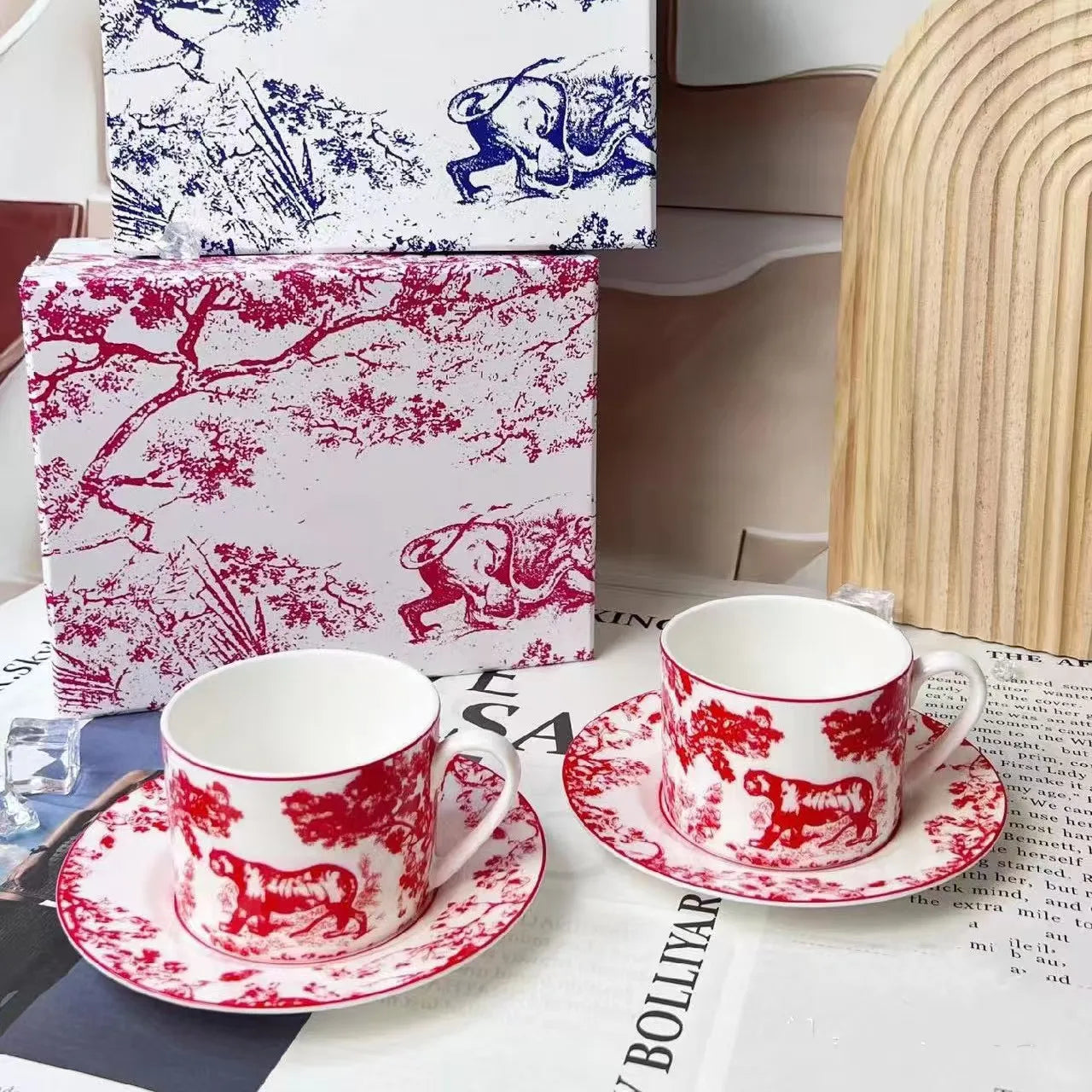 2Set European Ceramics Coffee Cups Milk Mug Plates Espresso Cup Household Afternoon Teacup Suit Holiday Giftate Gift Box